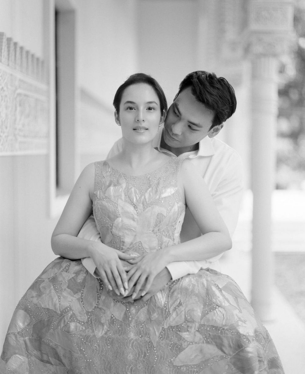 10 Potret Prewedding Chelsea Islan dan Rob Clinton