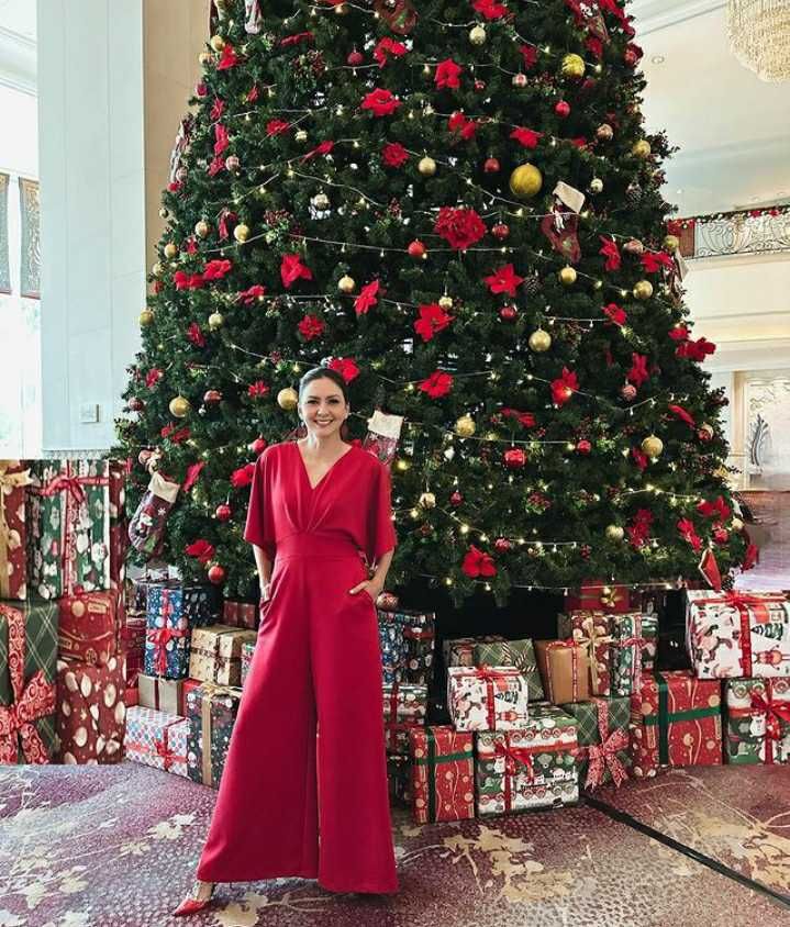 10 Fashion Artis Sambut Natal dan Tahun 2022, Gisella Paling Glamor!