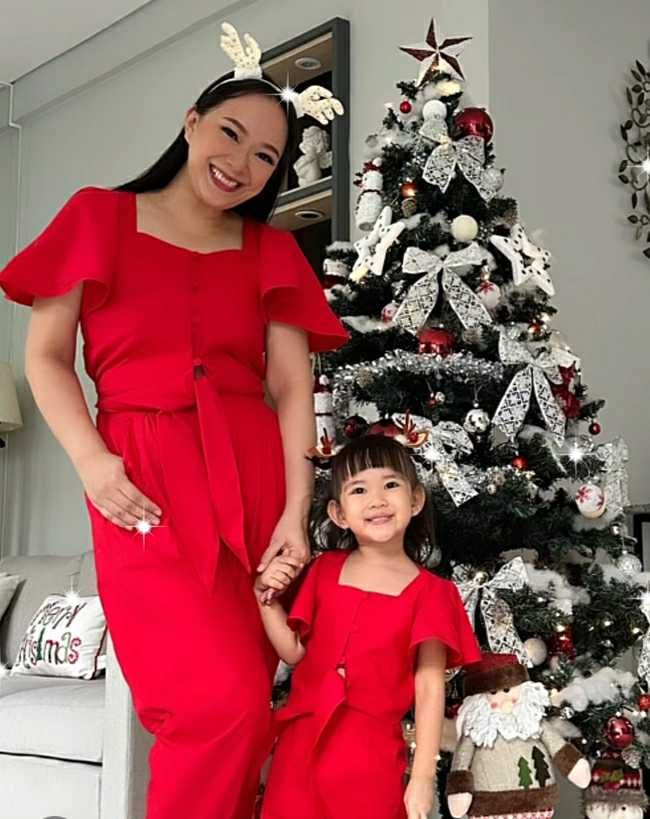 10 Fashion Artis Sambut Natal dan Tahun 2022, Gisella Paling Glamor!