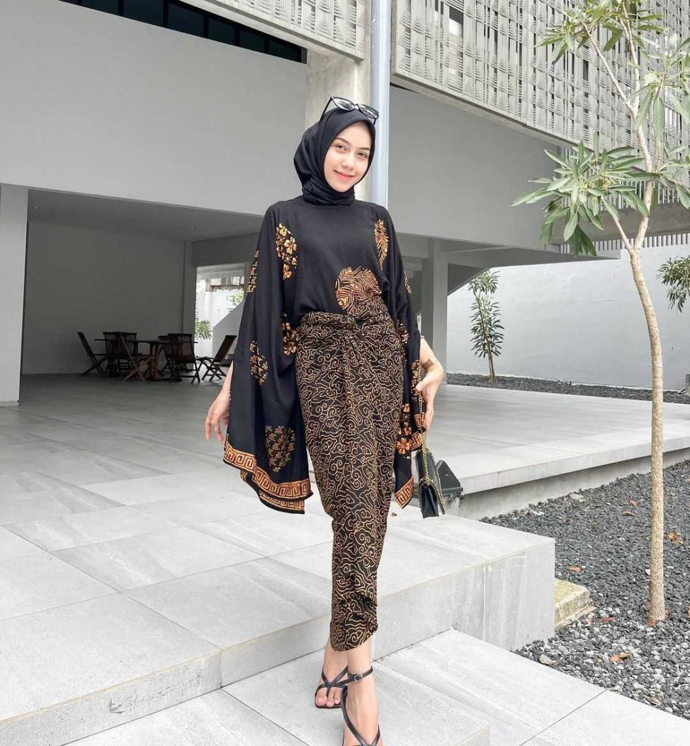 11 Inspirasi Outfit untuk Kondangan ala Selebgram Nurmaidah, Catchy!