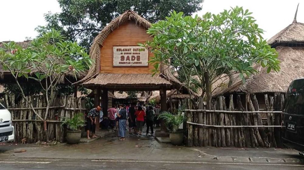 Asyiknya Berwisata ke Desa Adat Sade di Lombok Tengah