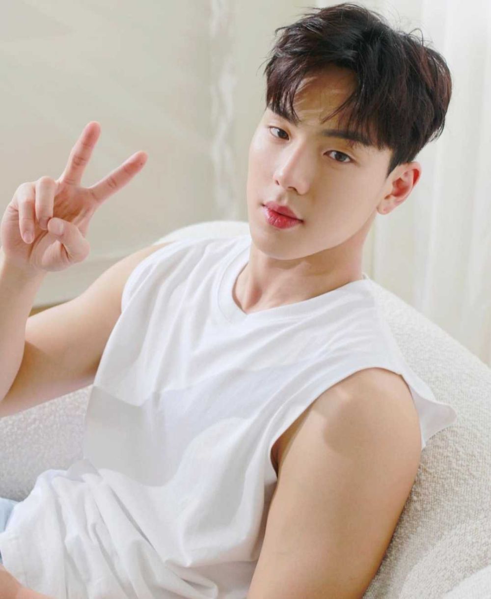 9 Artis Korea Tertangkap Kontroversi Soal Foto Telanjang