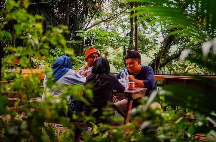 9 Kafe dan Restoran View Sungai di Jogja, Healing Sampai Kenyang