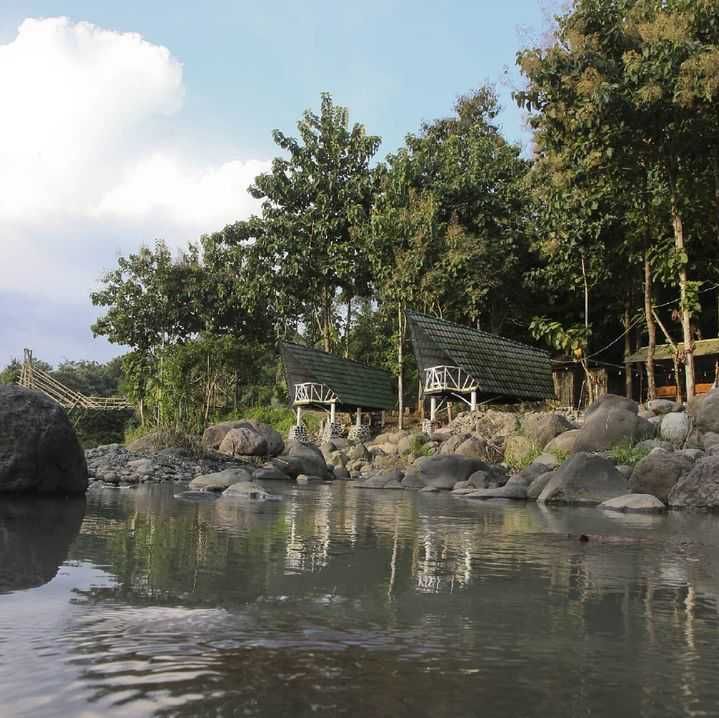 9 Kafe dan Restoran View Sungai di Jogja, Healing Sampai Kenyang