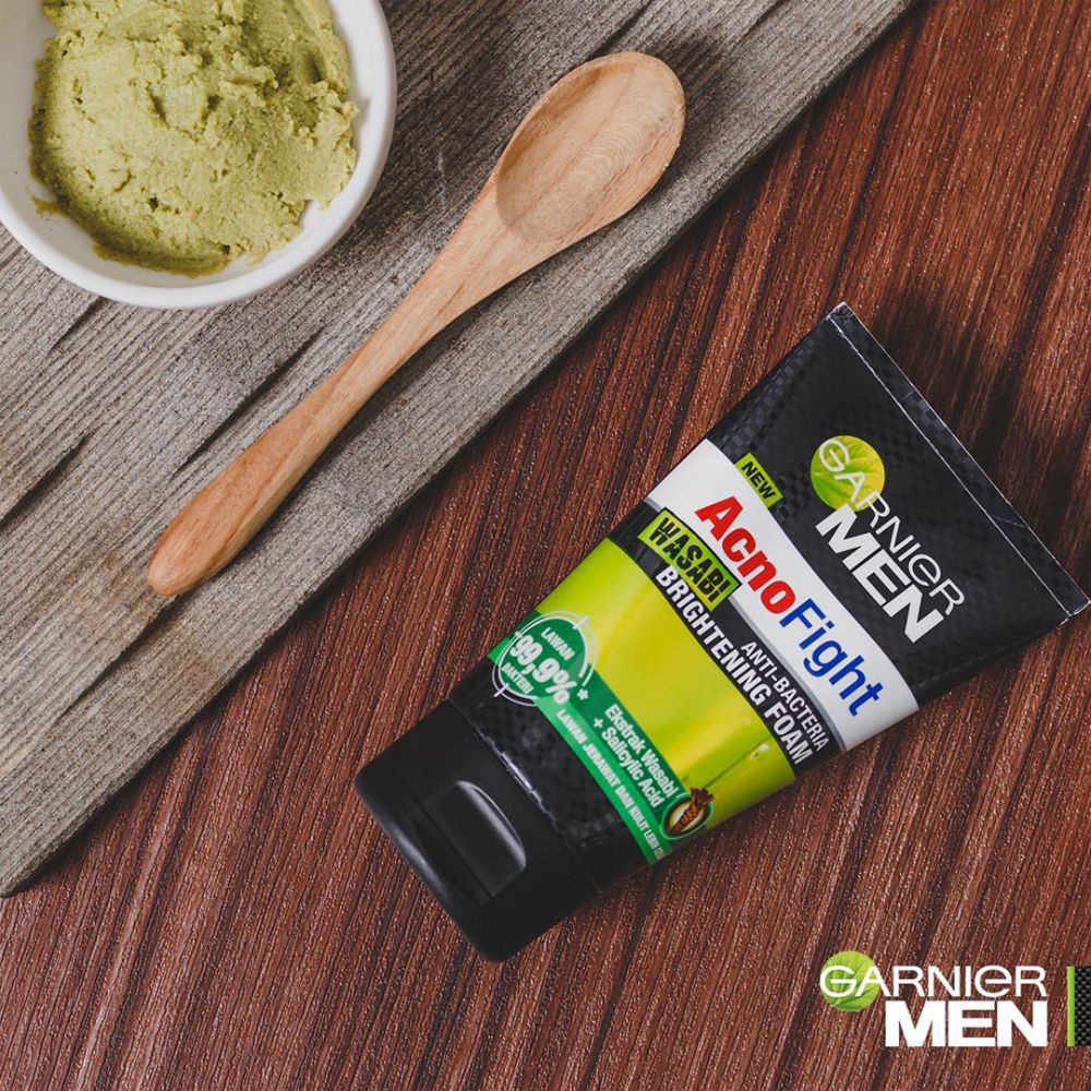6 Face Wash untuk Pria dengan Wajah Berjerawat, Terjangkau!