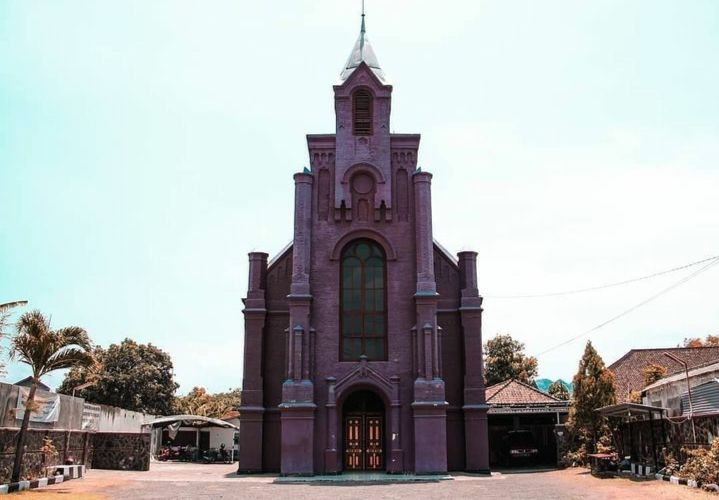 5 Gereja Tertua di Jawa Timur, Berusia Lebih dari Satu Abad!