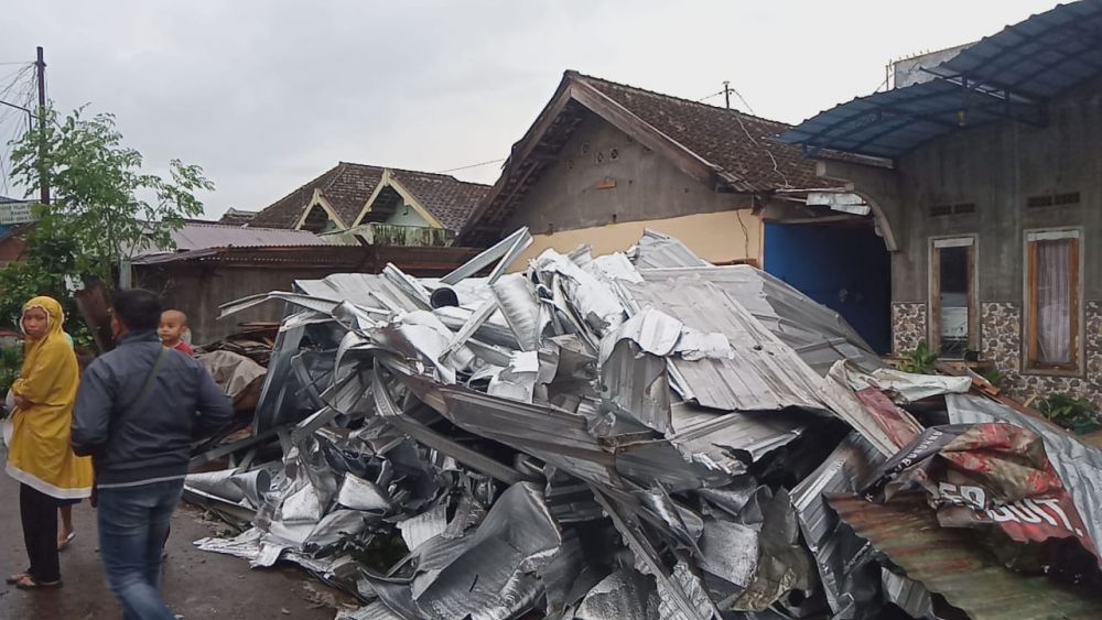 20 Rumah Rusak Akibat Hujan Disertai Angin Kencang di Malang