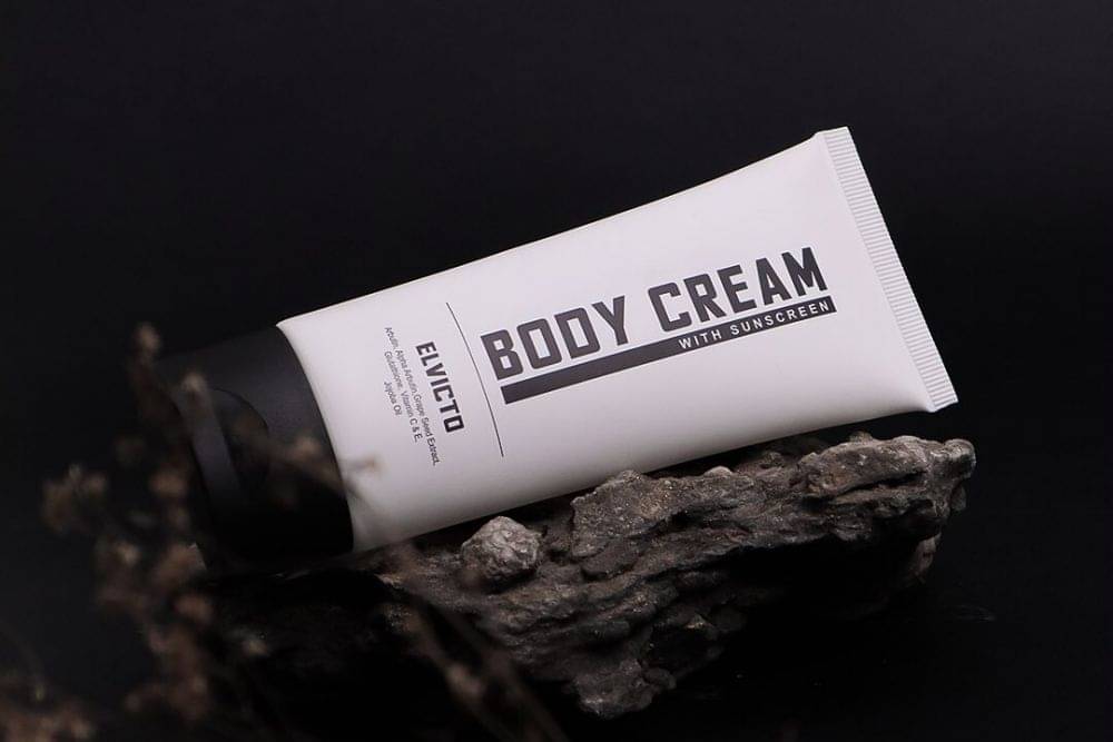 Rekomendasi Body Care Cowok Bikin Kulit Cerah Dan Lembap