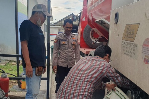 Duh! Pertalite Campur Air Dikirim ke SPBU Tuban