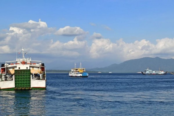 Libur Tahun Baru, 300 Ribu Wisatawan Serbu Bali via Banyuwangi