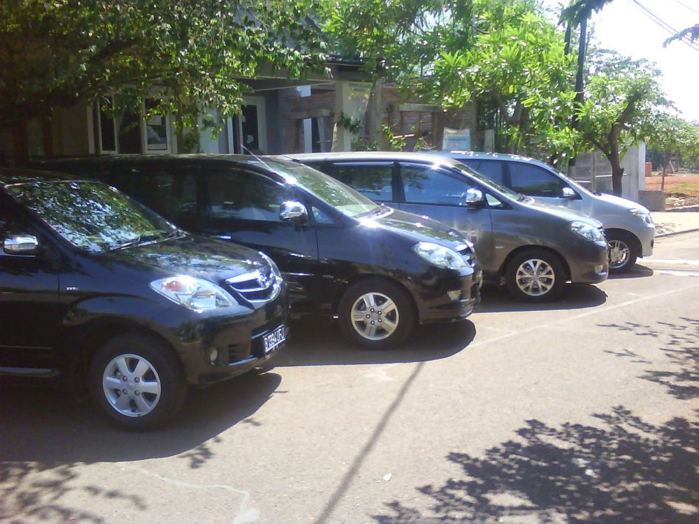 5 Rental Mobil Terpercaya di Madiun, Ada yang Bisa Lepas Kunci