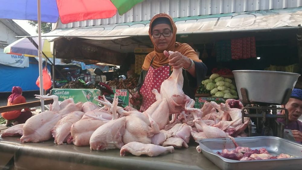 Mendekati Nataru, Harga Sayur dan Ayam di Tulungagung Naik