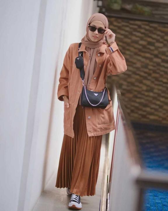 10 Outfit Office Look Dengan Hijab Ala Artis Kekinian Pol