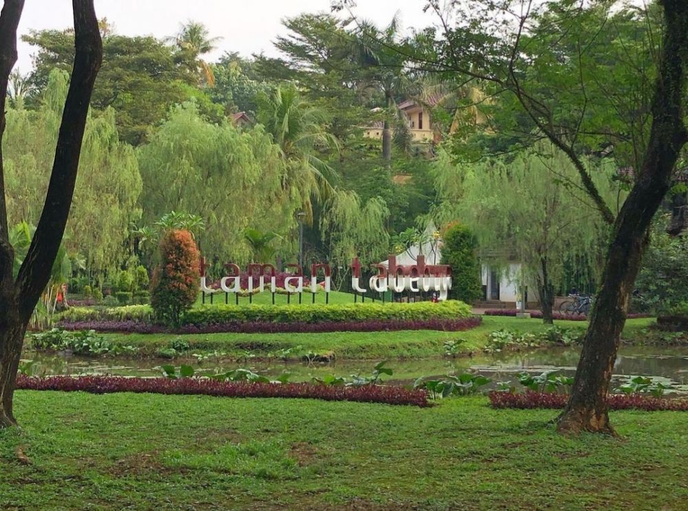 Taman Tabebuya Jakarta