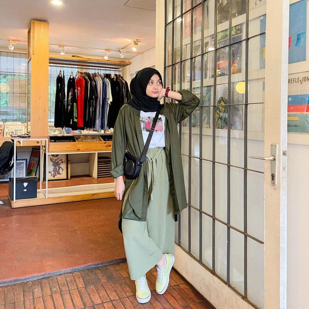 Padu Padan Outfit Warna Hijau Ala Selebgram Elya Anisa 7980