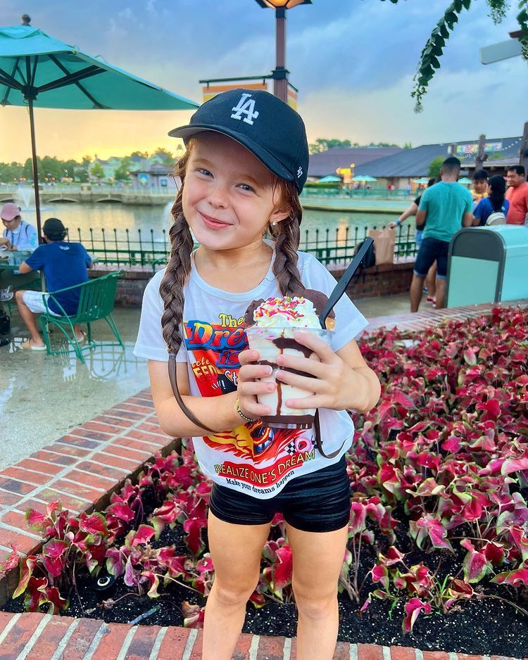 Kynlee Heiman, Bocah 6 Tahun yang Viral Perut Sixpack