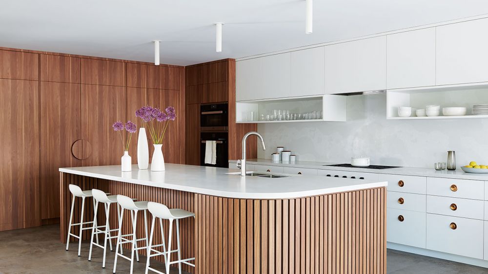 9 Inspirasi Desain Fluted Kitchen Set, Rustic Hingga Minimalis Modern