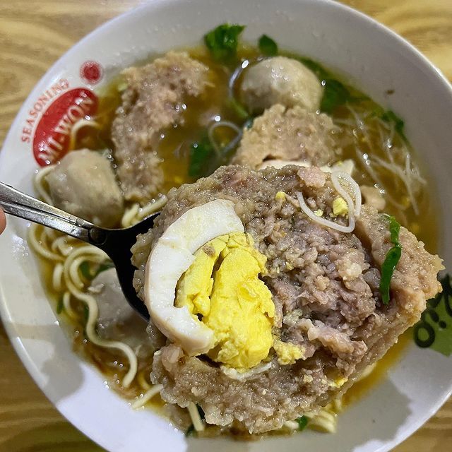 Cara Membuat Bakso Sapi isi Telur, Ternyata Mudah Banget