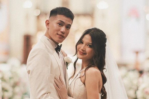 9 Potret Mesra Julian Jacob dan Maria Eka, Jadi Pengantin Baru Nih