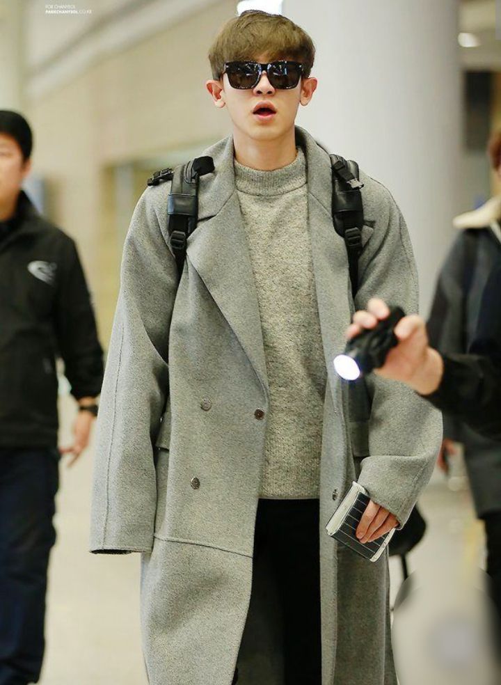 10 OOTD Airport ala Chanyeol EXO, Cocok Buat Nongki