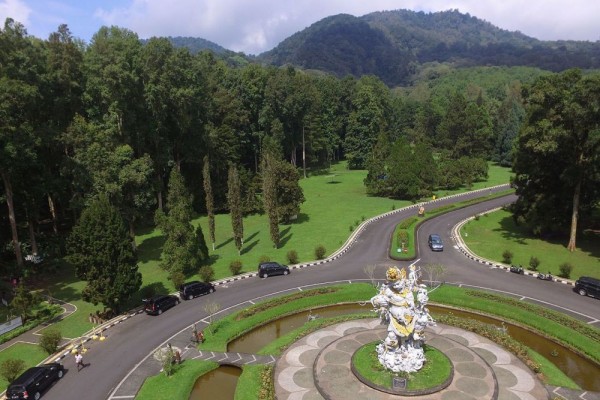 5 Wisata di Bali yang Pernah Dikunjungi Artis Korea, Terbaru Ada TXT!