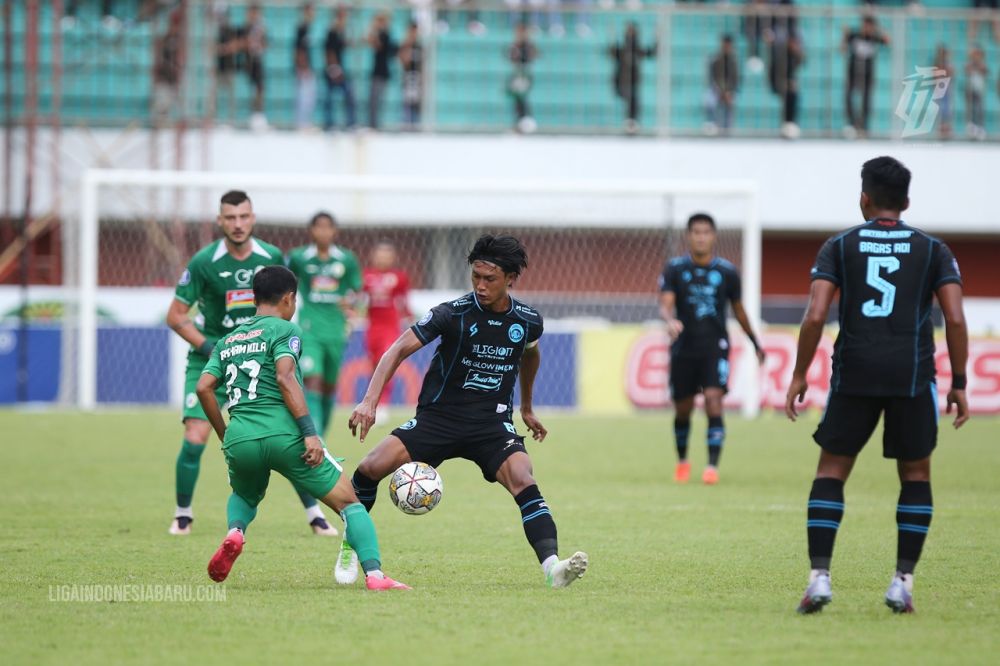 Kontroversial, 8 Potret Jersey Arema untuk Kenang Tragedi Kanjuruhan