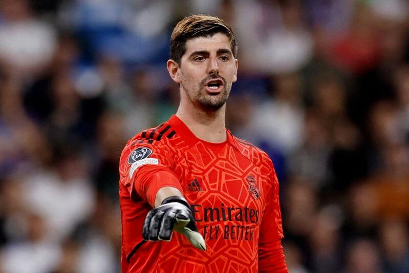 Real Madrid Kehilangan Courtois Semusim, De Gea Gantinya?