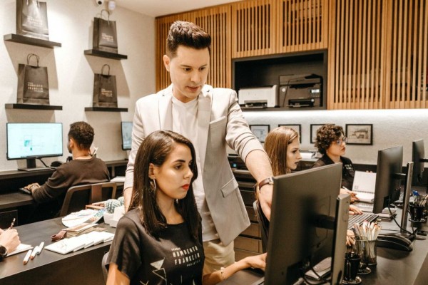 5 Solusi Apabila Bos Tidak Menyukai Hasil Pekerjaanmu, Catat!