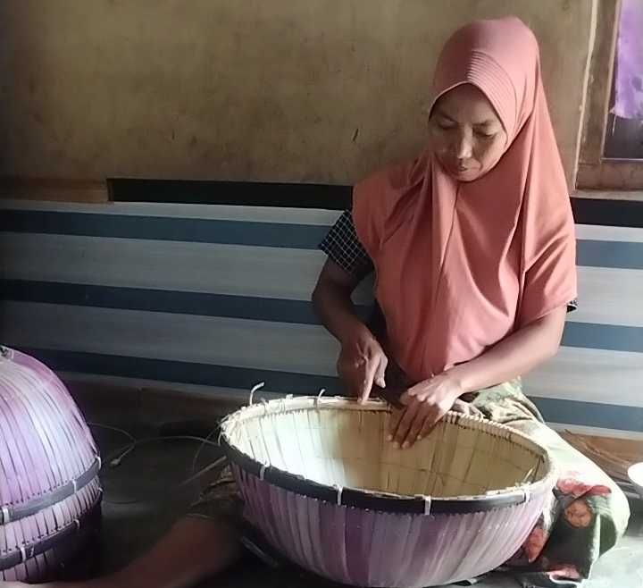 Melihat Eksistensi Tembolak di Tengah Menjamurnya Tudung Saji Modern