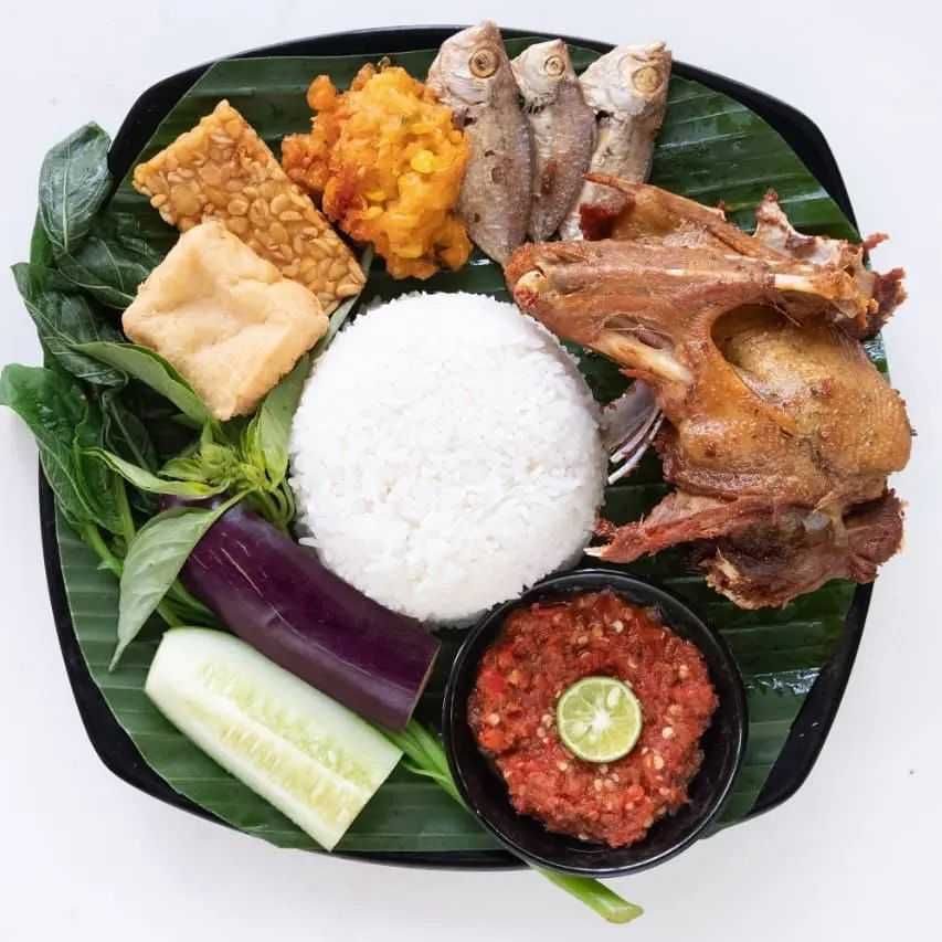 5 Rekomendasi Menu Makan Siang di Malang, Enak dan Murah