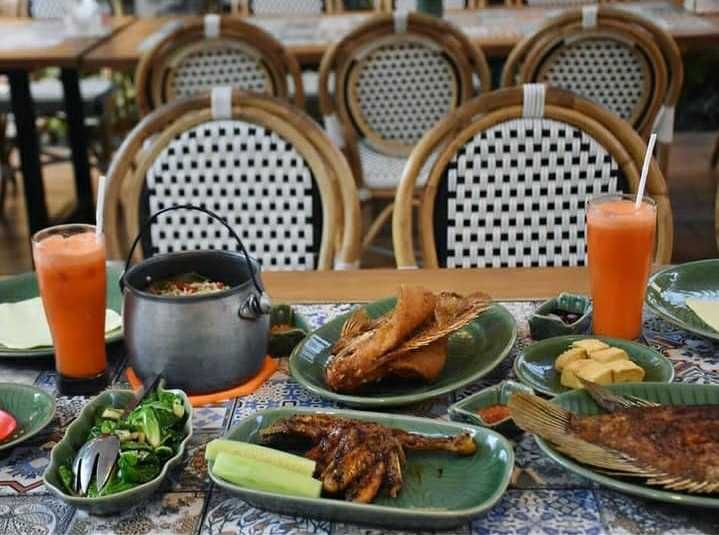 6 Tempat Makan Masakan Sunda di Surabaya