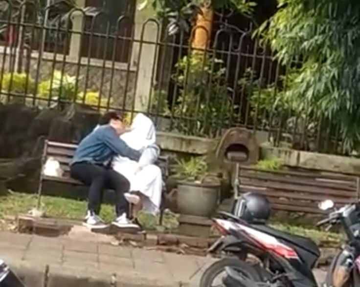 Viral Pasangan Bercumbu di Jalan Ijen Malang, Satpol PP Bergerak