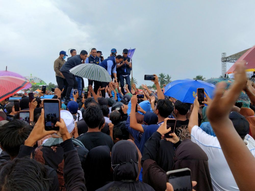 Anies Baswedan Kunjungi Lombok Timur, Simpatisan: Anies Presidenku!