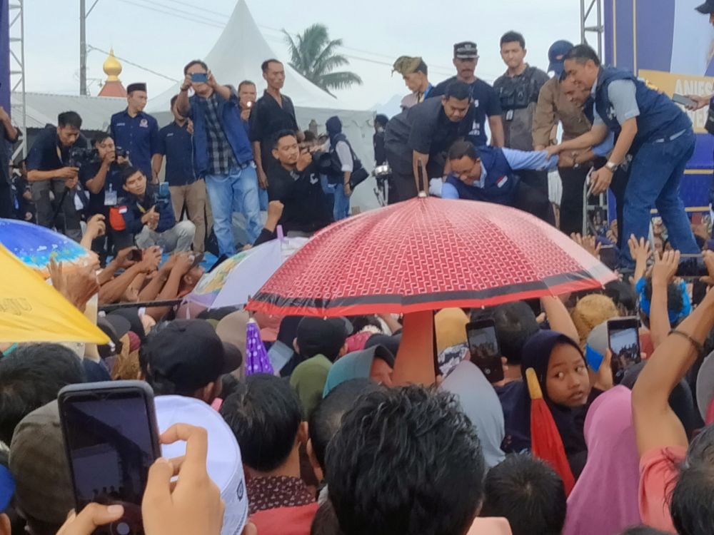 Anies Baswedan Kunjungi Lombok Timur, Simpatisan: Anies Presidenku!
