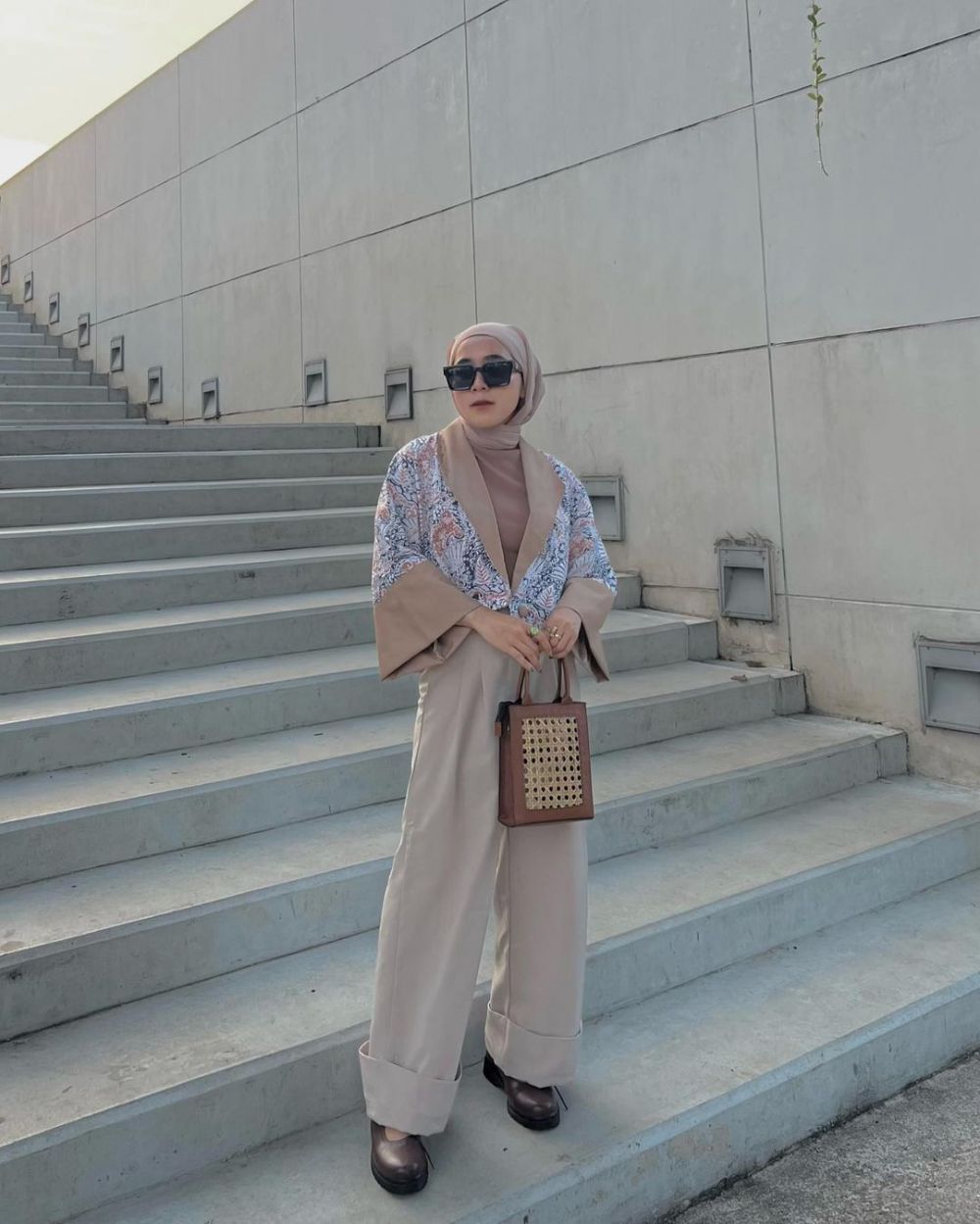 10 Inspirasi OOTD Kondangan Hijab Yang Simpel Dan Gak Ribet