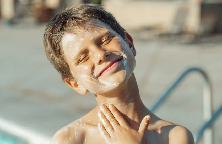 Selain Wajah, 7 Bagian Tubuh Ini Wajib Dilindungi Sunscreen