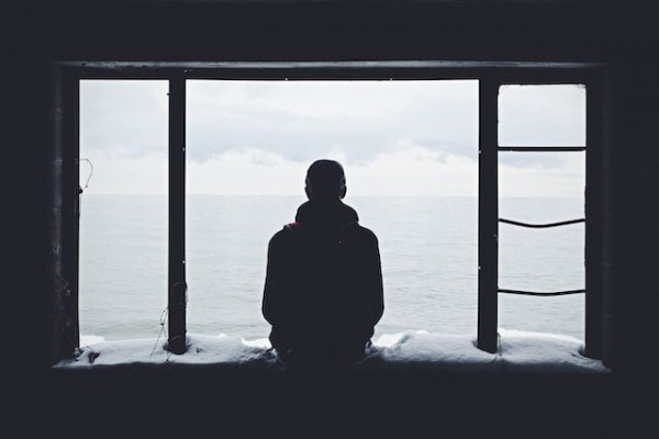 5 Tanda Kamu Menghukum Diri Sendiri dengan Penyesalan