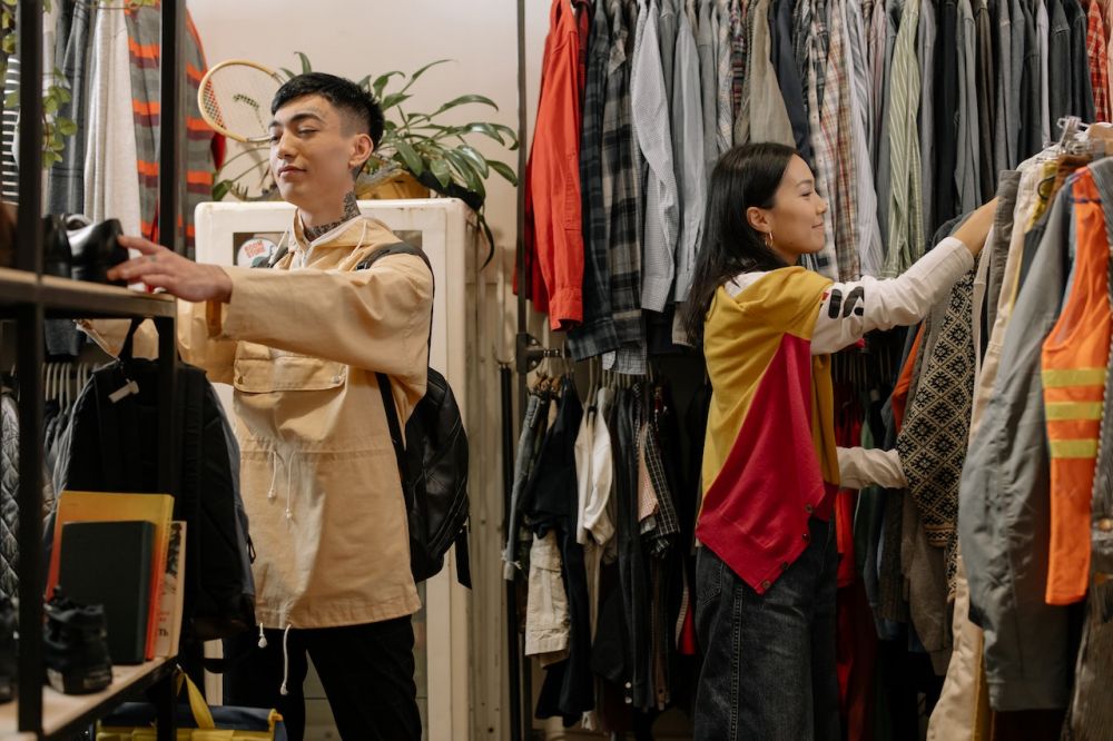 Dilema Larangan Thrifting: Suplai Nihil, Toko Tutup, Pedagang Meradang