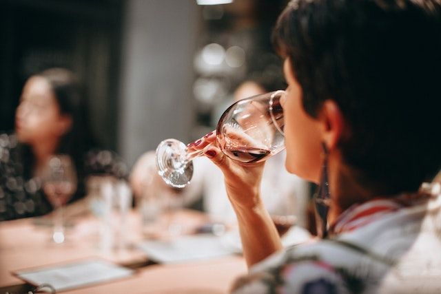 5 Perbedaan Pengolahan Wine Vegan dan Wine Biasa, Beda Rasa Gak ya?
