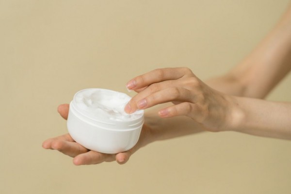 5 Produk Soothing Cream untuk Melembapkan Wajah