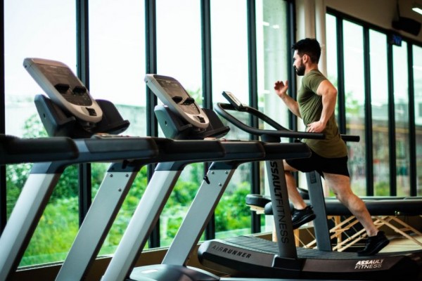 5 Tips Memaksimalkan Fitness di Gym dalam Waktu Singkat