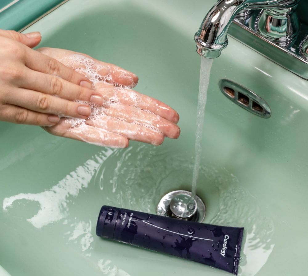 5 Cara Mencuci Muka yang Tepat Menggunakan Facial Wash, Catat!