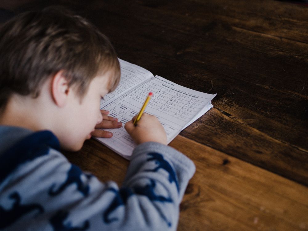 5 Dampak Kurang Baik ketika Anak Terlalu Sering Pindah Sekolah