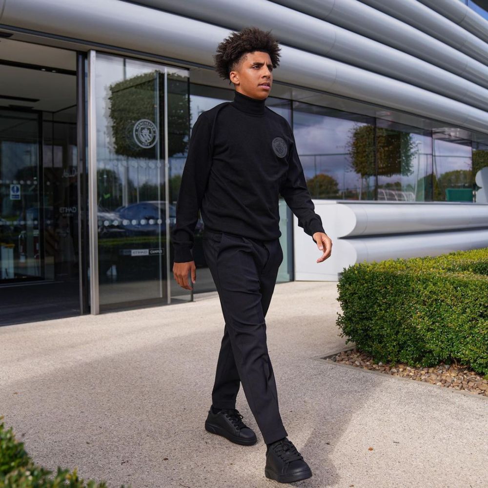 10 Fakta Rico Lewis, Wonderkid Manchester City yang 'Mendepak' Cancelo