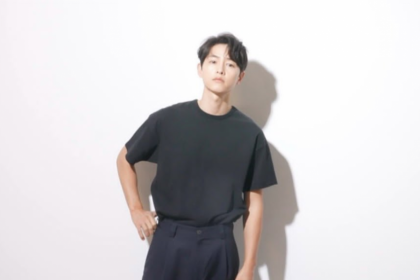 9 Inspirasi Outfit Man in Black ala Song Joong Ki, Super Kece