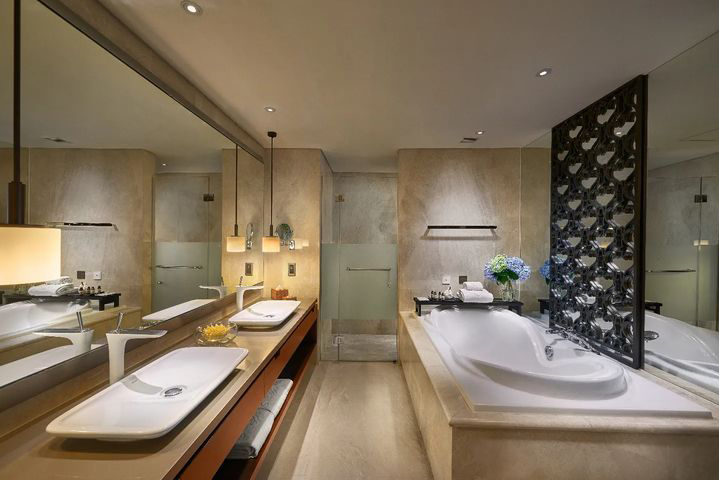 7 Hotel dengan Bathtub di Jogja, Staycation Makin Syahdu