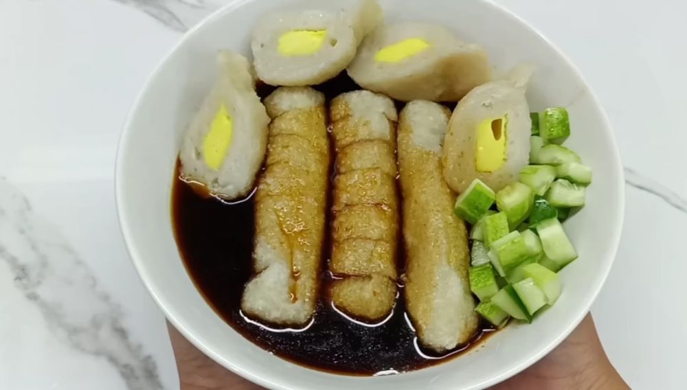 5 Makanan Yang Enak Disajikan Dengan Kuah Cuko Ada Pempek