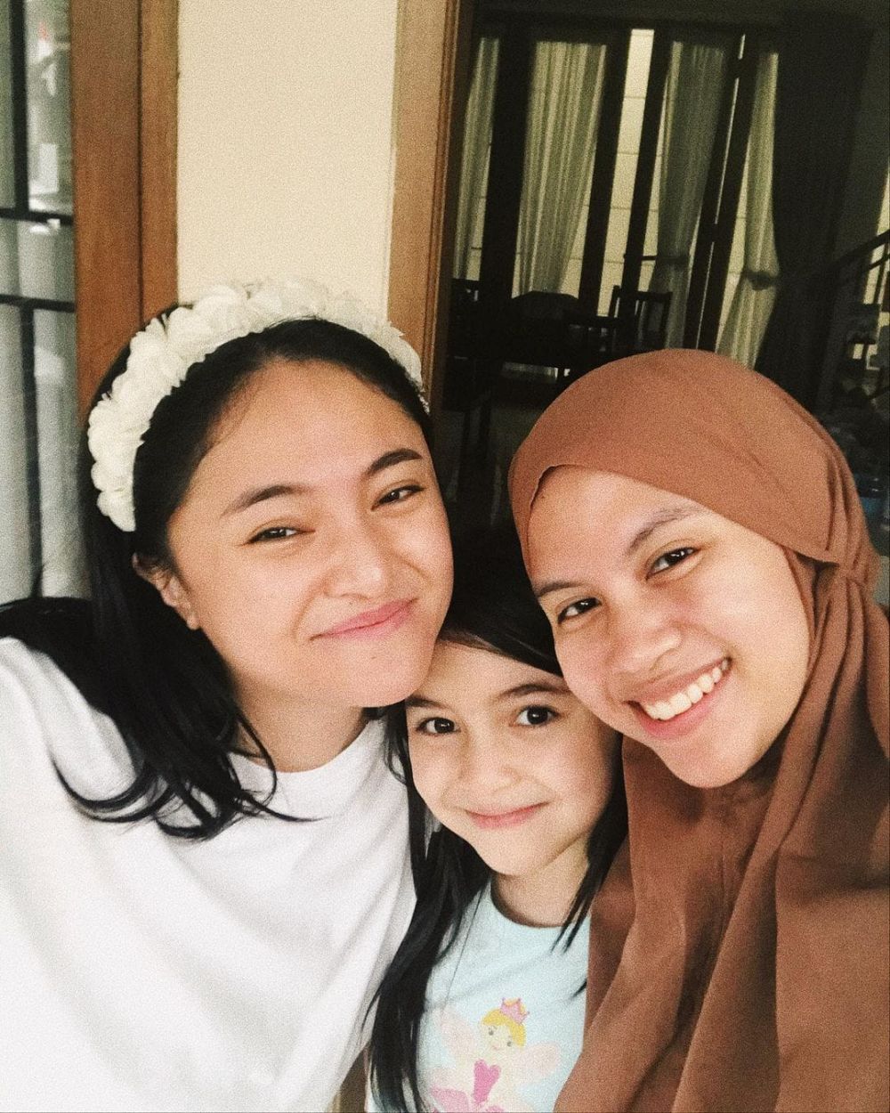 9 Potret Quality Time ala Nesyana dan Putri Sambung, Goals Abis!