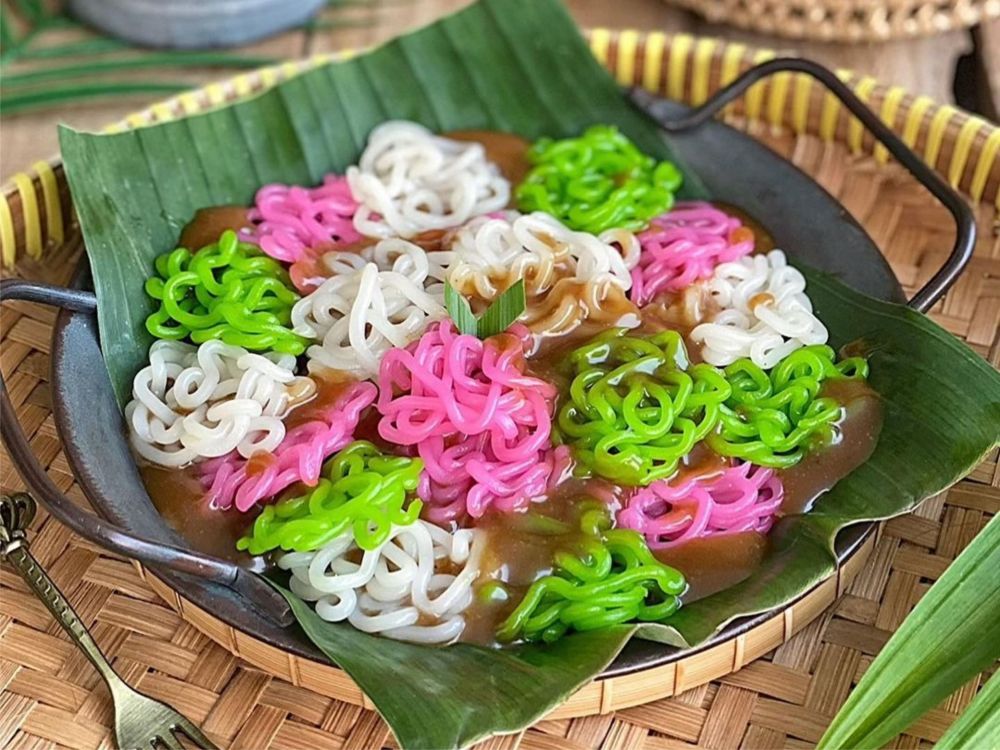 6 Kue Putu Khas Indonesia yang Manis dan Legit, Sudah Coba Semua?