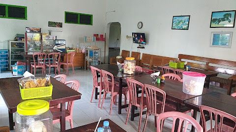 8 Rekomendasi Tempat Makan Dekat Wisata Bahari Lamongan